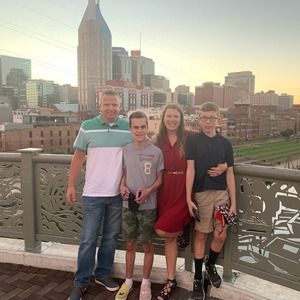 Meet your Posher, Dani